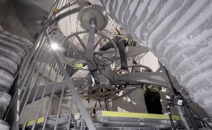 Tỷ phú Jeff Bezos xây cả một chiếc đồng hồ chạy 10.000 năm với giá 42 triệu USD bên trong một ngọn núi