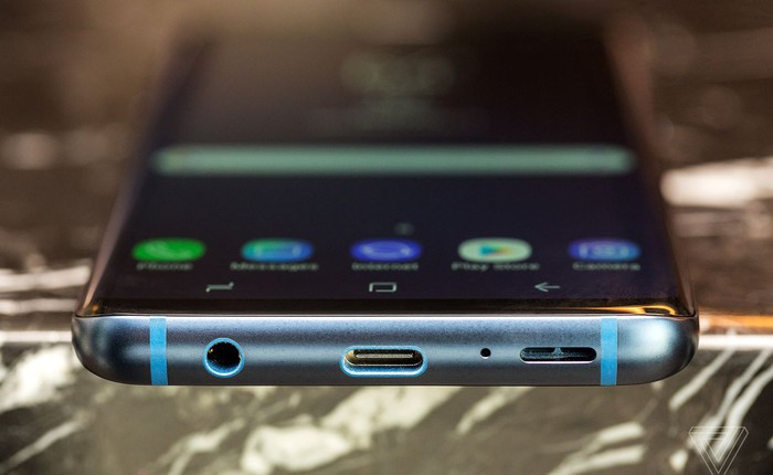 Ơn giời, Galaxy S9 vẫn giữ jack cắm tai nghe 3.5mm
