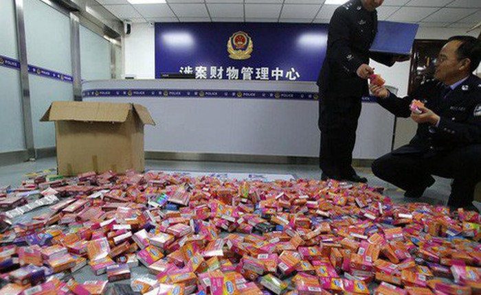 Trung Quốc phát hiện hàng triệu bao cao su Durex, Jissbon, Okamoto giả được bán tràn lan trên Taobao