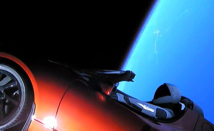 Nếu Elon Musk mang chiếc Tesla đã phóng lên vũ trụ về lại Trái Đất, liệu nó có còn hoạt động không?