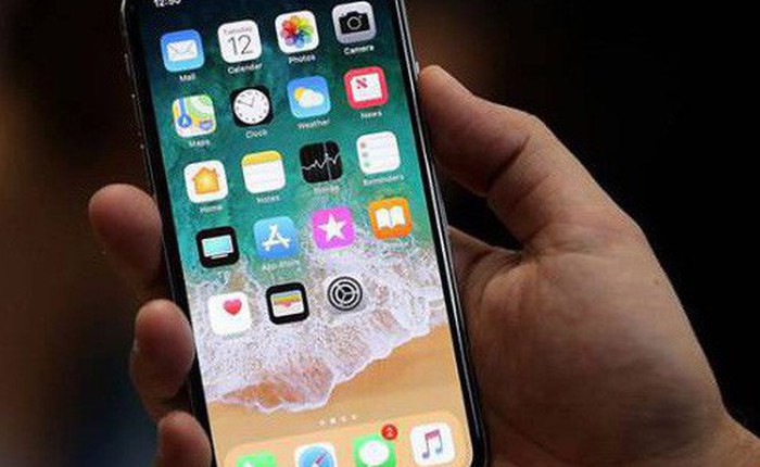 Apple âm thầm tự sản xuất màn hình iPhone lần đầu tiên trong lịch sử, cổ phiếu Samsung, Sharp sụt giảm mạnh