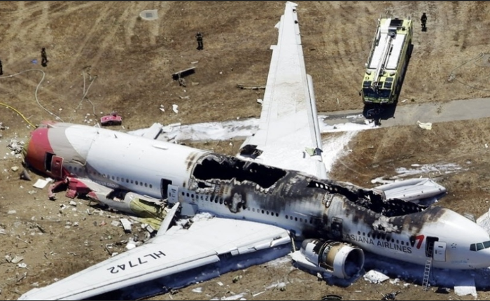 Làm gì để sống sót trong một vụ tai nạn máy bay?
