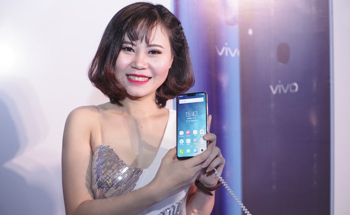Vivo V9 ra mắt chính thức tại Việt Nam: camera selfie 24MP, màn hình tai thỏ, camera kép, giá 7.9 triệu đồng