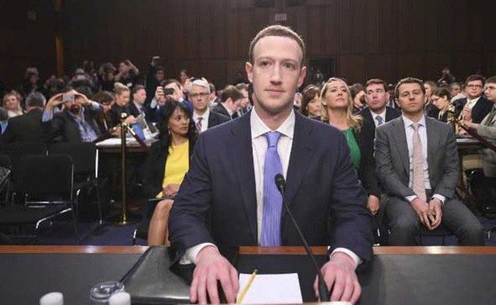 Ngồi 10 tiếng điều trần trước quốc hội, Mark Zuckerberg kiếm được hơn 3 tỷ USD