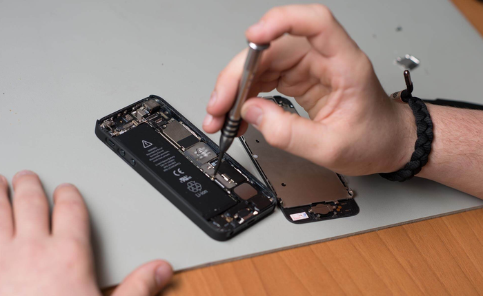 Apple khởi kiện một cửa hàng sửa chữa iPhone nhỏ vì sử dụng linh kiện lậu, nhưng lại nhận kết cục thất bại