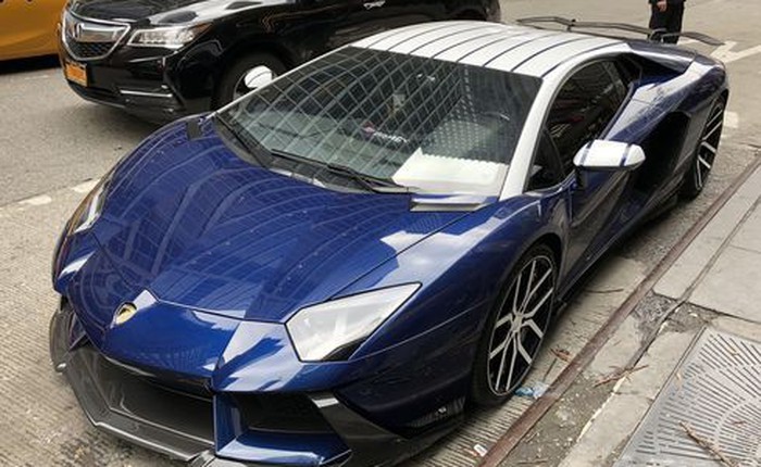 Lamborghini đỗ thành hàng bên ngoài hội thảo blockchain và tiền mã hóa tại New York, nhưng hóa ra toàn xe thuê