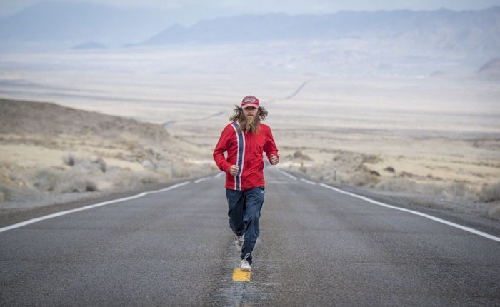 Chạy 24.100 km khắp nước Mỹ để gây quỹ từ thiện, người đàn ông này là minh chứng cho sức mạnh phi thường của con người