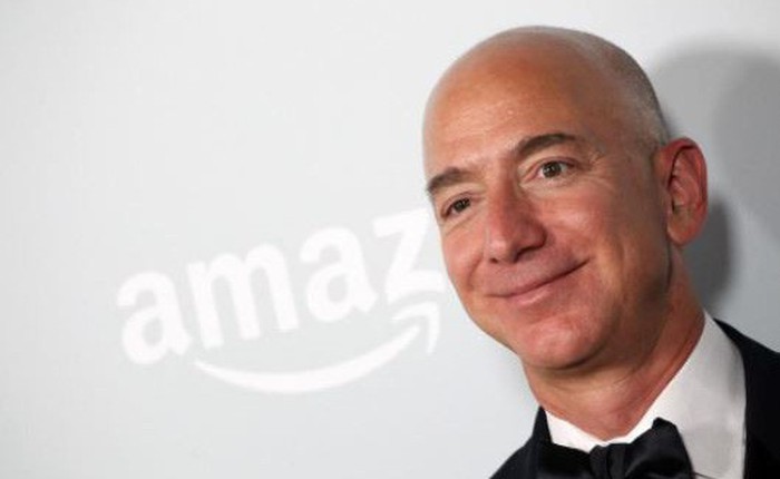 Tỉ phú giàu nhất thế giới Jeff Bezos tiết lộ điều sẽ khiến bạn phải tiếc nuối ở độ tuổi 80