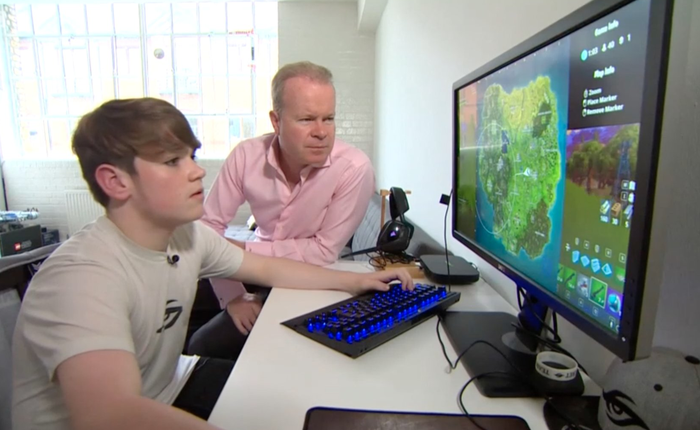 Mới 13 tuổi cậu bé này đã trở thành game thủ Fortnite chuyên nghiệp