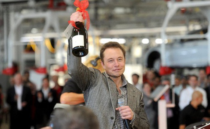 Cổ đông của Tesla bác bỏ đề nghị thay thế Elon Musk