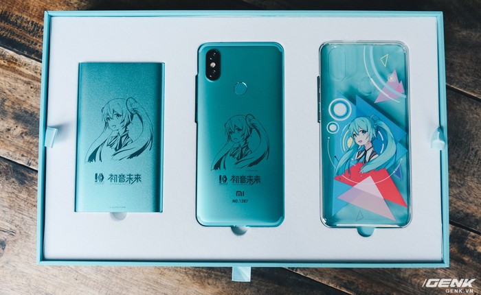 Mở hộp Xiaomi Mi 6X Hatsune Miku hàng độc tại VN, giá 9 triệu đồng