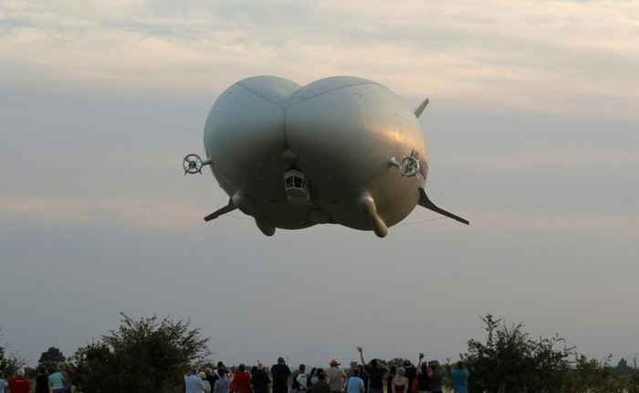 Bên trong chiếc khí cầu lớn nhất thế giới với sàn bằng kính, chuyên chở giới siêu giàu