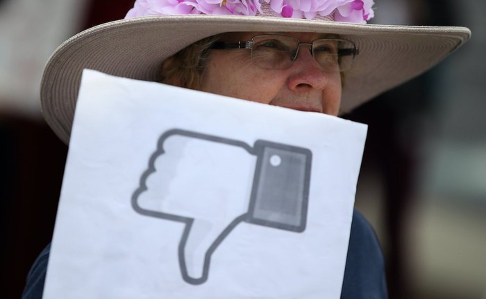 Lượng người dùng tích cực của Facebook lần đầu sụt giảm, thế nhưng điều tệ nhất vẫn chưa đến