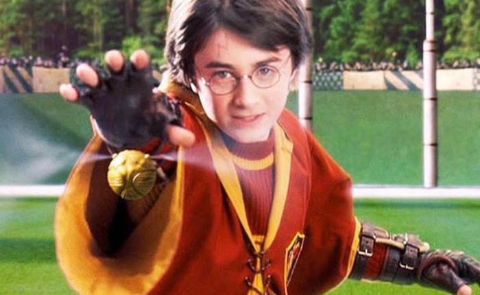 Tìm hiểu về Quidditch, môn thể thao vua trong giới Pháp thuật: hóa ra luật "trái Snitch vàng" vô lý xuất phát từ một cuộc cãi lộn giữa tác giả Rowling và bạn trai