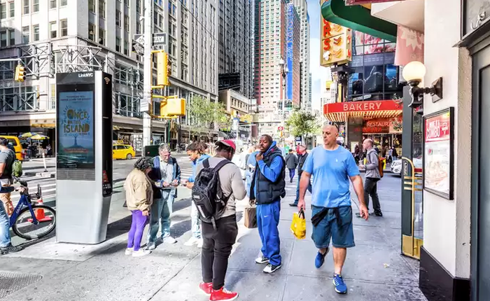 Giữa nắng nóng, dân New York còn bị chơi khăm bởi nhạc xe kem phát ra từ các trạm Wi-Fi công cộng