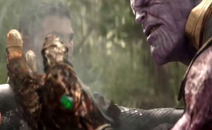 Anh em đạo diễn Russo: Thanos đã bị yếu sau cú búng tay, các siêu anh hùng hãy phản công đi