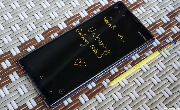 Mở hộp Galaxy Note9: Chiếc Galaxy Note mạnh mẽ nhất từ trước đến nay