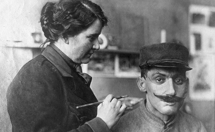 Bằng khả năng điêu khắc, người phụ nữ này đã giúp vô số thương binh Thế chiến I lấy lại cuộc sống bình thường