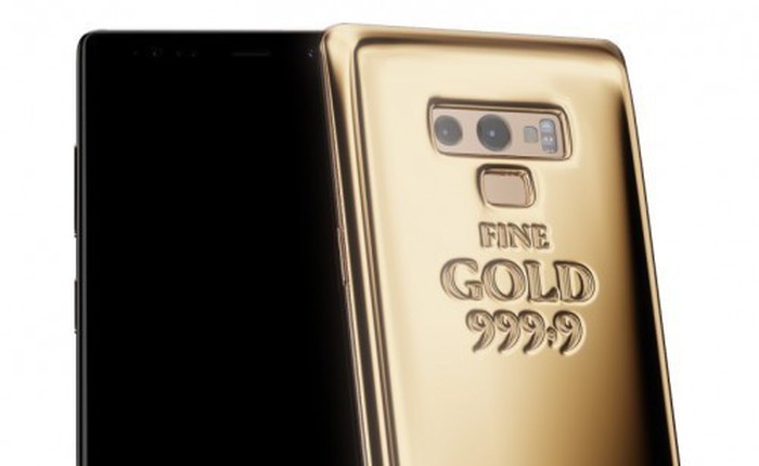 Cho rằng vẻ ngoài Galaxy Note9 chưa đủ "chảnh", hãng Caviar đặt thêm hẳn 1 cân vàng lên mặt lưng smartphone này