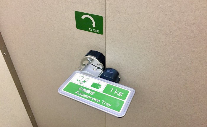 Chốt cửa thông minh của các nhà thiết kế Nhật có thể ngăn chặn 99% trường hợp quên smartphone trong WC