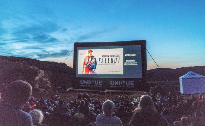 2000 fan hâm mộ đã xem 'Mission: Impossible - Fallout' ở vách núi dựng đứng cao 609m, nơi cảnh hành động lớn nhất diễn ra