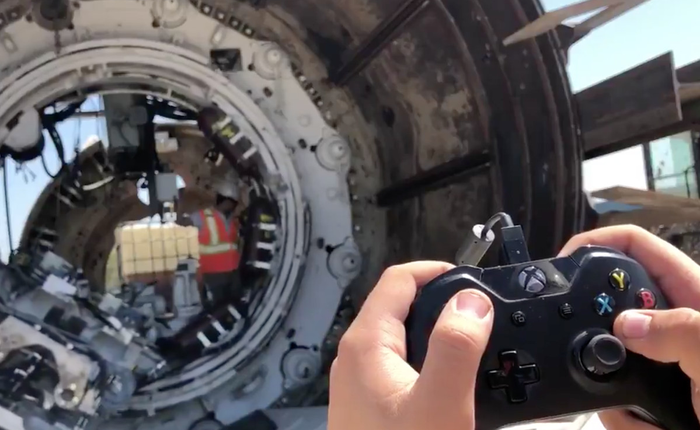 Elon Musk tung video điều khiển máy đào đường hầm của Boring Company bằng ... tay cầm Xbox
