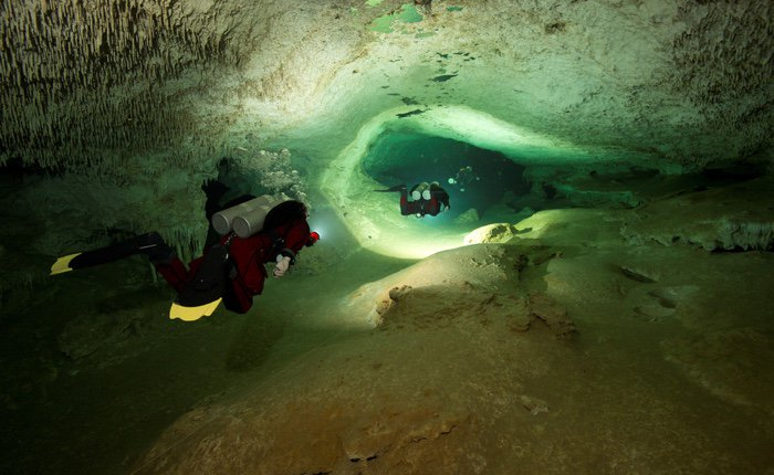 Các nhà khảo cổ phát hiện hệ thống hang động ngầm lớn nhất thế giới, chứa đựng đầy các bí mật của nền văn minh Maya cổ đại