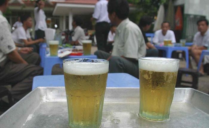 Nghiên cứu lạ: Càng tiến hóa người Đông Á càng không uống được bia rượu