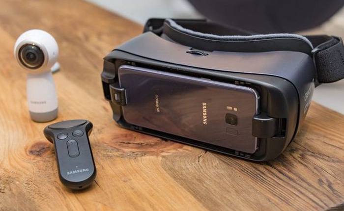 Tuy không công bố nhưng Samsung ngầm khẳng định, bạn có thể dùng Gear VR cũ với Galaxy S9/S9+