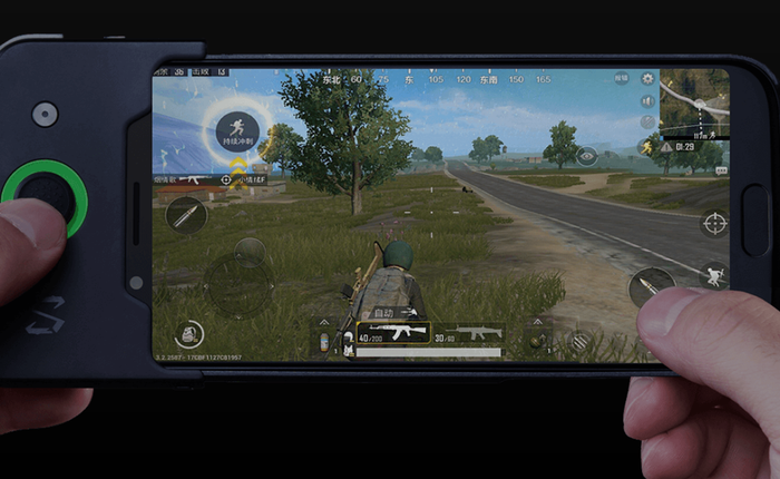 Smartphone gaming Xiaomi Black Shark chính thức ra mắt: Hỗ trợ tay cầm, Snapdragon 845 tản nhiệt chất lỏng, anten thông minh, giá 10.9 triệu