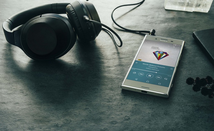 Đại diện Sony tiết lộ sắp có một chiếc smartphone Xperia với màn OLED 4K được ra mắt