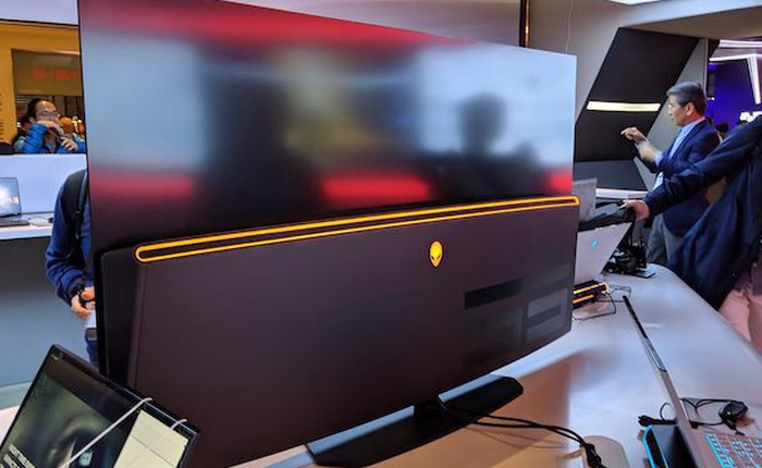 [CES 2019] Alienware trình làng màn hình OLED chuyên game, 55 inch, 4K, 120Hz