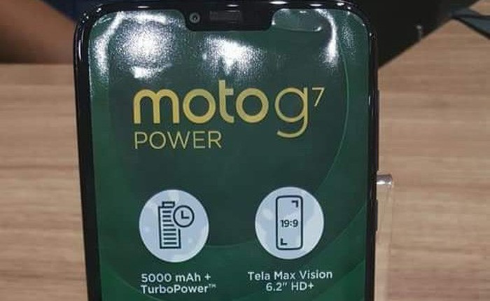 Lộ ảnh thực tế Moto G7 Power với màn hình tai thỏ và giá bán từ 8,5 triệu đồng