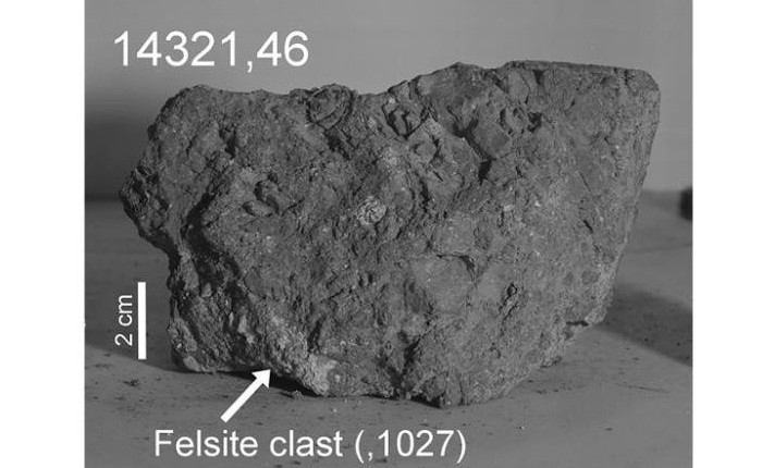 Nghiên cứu gây tranh cãi: viên đá cổ nhất Trái Đất đã được lấy về từ Mặt Trăng