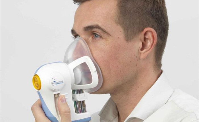Các nhà khoa học Anh đang thử nghiệm một cỗ máy phát hiện ung thư trong hơi thở