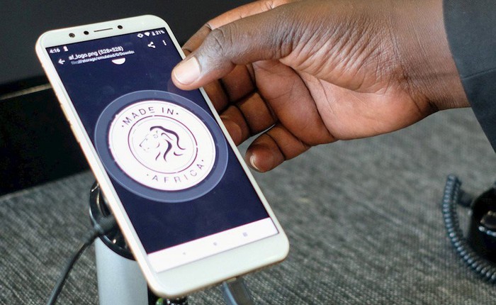 Ra mắt smartphone “Made in Africa” đầu tiên
