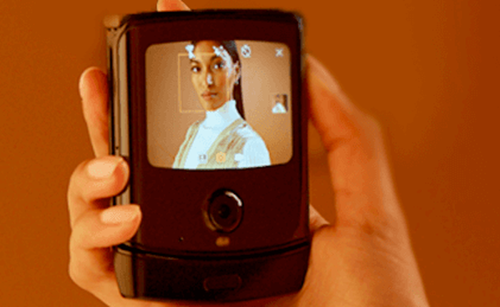 Smartphone màn hình gập Motorola RAZR lộ hình ảnh chính thức