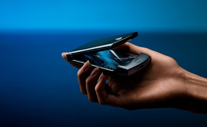 Lộ thiết kế smartphone màn hình gập giống Motorola Razr của Huawei