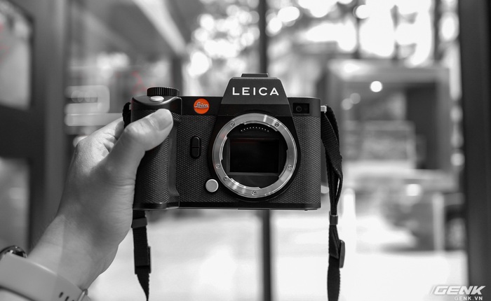 Trên tay máy ảnh không gương lật 'dành cho 1% dân số' Leica SL2: Thiết kế sang, cảm biến 47MP, giá gần 160 triệu đồng