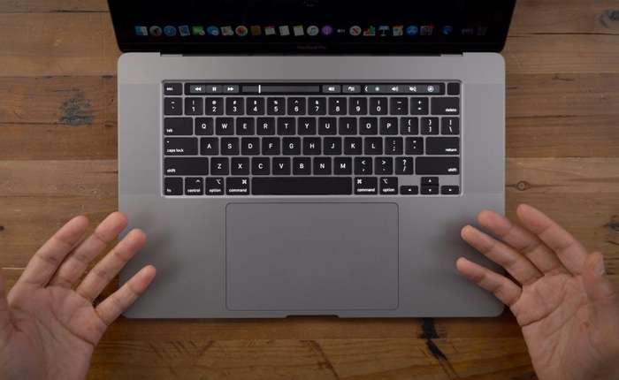MacBook Pro 16 inch sử dụng bàn phím của năm 2015, nhưng hóa ra Apple đã cải tiến đáng kể
