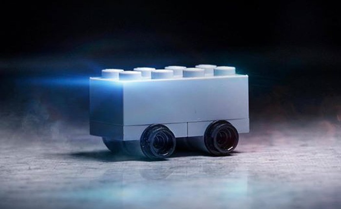 Lego đá đểu Tesla Cybertruck bằng phiên bản xe tải thế hệ mới “đảm bảo không vỡ”