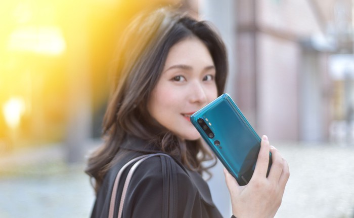 Cận cảnh Xiaomi Mi CC9 Pro: Cao cấp hơn hẳn, nhưng giống Samsung Galaxy S10 dung hợp Huawei P30 Pro