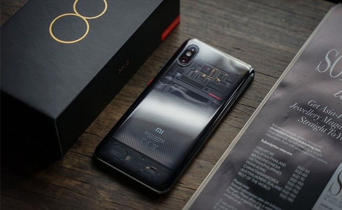 Mi 9 ra mắt, Xiaomi giảm giá Mi 8 với cảm biến vân tay trong màn hình, mặt lưng trong suốt còn hơn 8 triệu