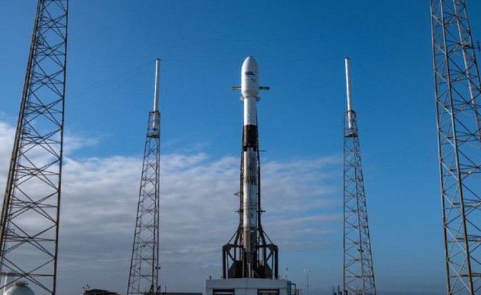 SpaceX vừa phóng thành công 3 tàu vũ trụ mới, 1 sẽ lên đường tới Mặt trăng