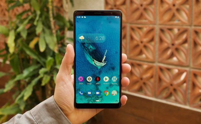 [MWC 2019] Lenovo ra mắt smartphone khổng lồ Tab V7, màn hình 6,9 inch, 2 SIM 2 mạng 4G, giá bán 250 USD