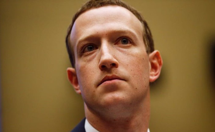 Facebook tròn 15 tuổi vào hôm nay, hãy cùng nhìn lại hành trình từ phòng ký túc xá Harvard cho đến rắc rối hiện tại của mạng xã hội này