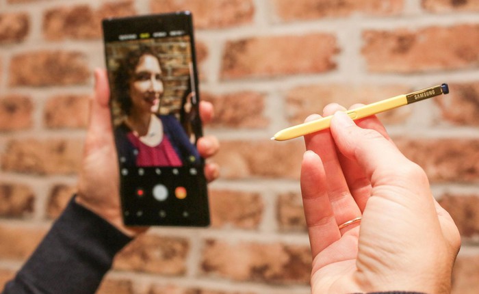 Bút S Pen của thế hệ Galaxy Note sắp tới sẽ được tích hợp cả camera dùng để chụp ảnh selfie?