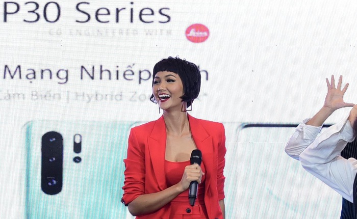Hoa hậu H'Hen Niê– “Fan cứng” của chiếc máy Huawei P30 Pro