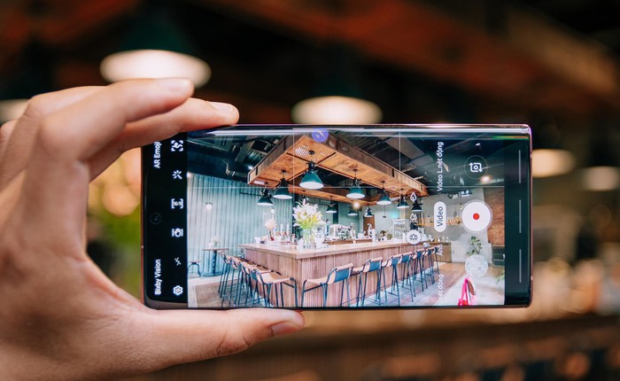 Danh hiệu đứng đầu phân khúc "smartphone dành cho pro" năm 2019 khó thoát khỏi tay Samsung?