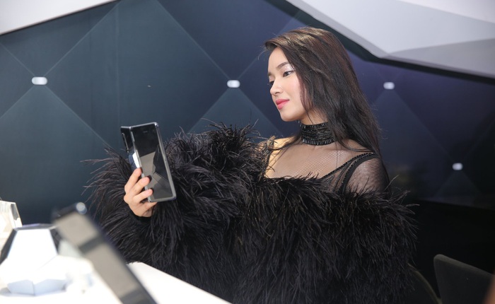 Màn ra mắt Galaxy Fold tại Việt Nam: Không chỉ là sự kiện công nghệ mà còn là buổi tiệc xa hoa bậc nhất